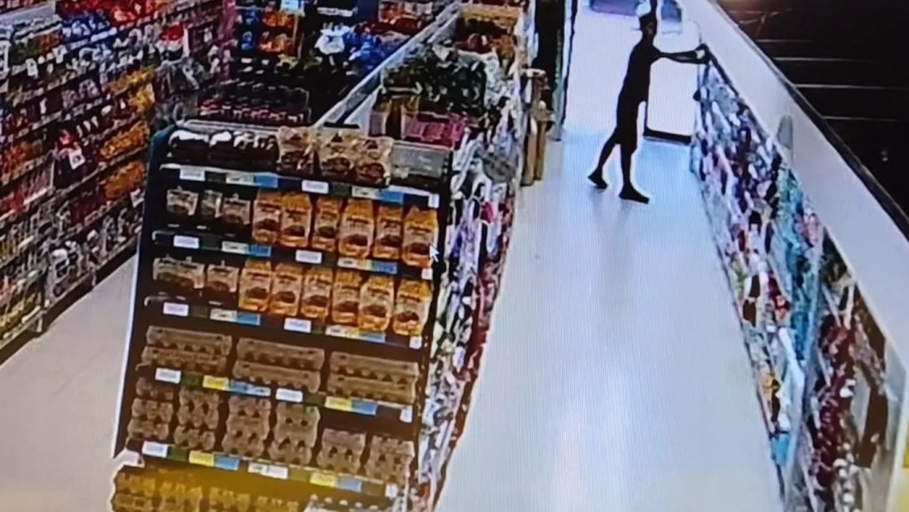 Arrestaron a dos jóvenes en Mendoza tras un intento de hurto en un&nbsp;comercio